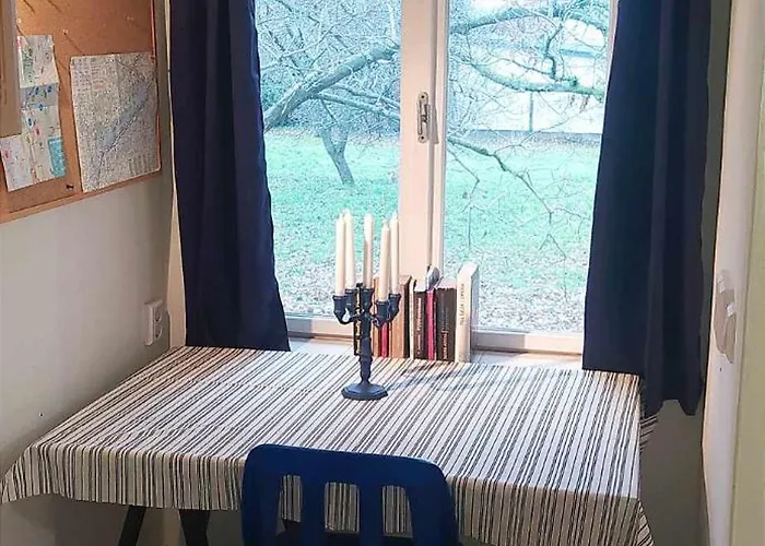 בית נופש The Hidden Gem, 1 Bedroom, 1 Living Room, 4 Beds, Sleeps 5 *